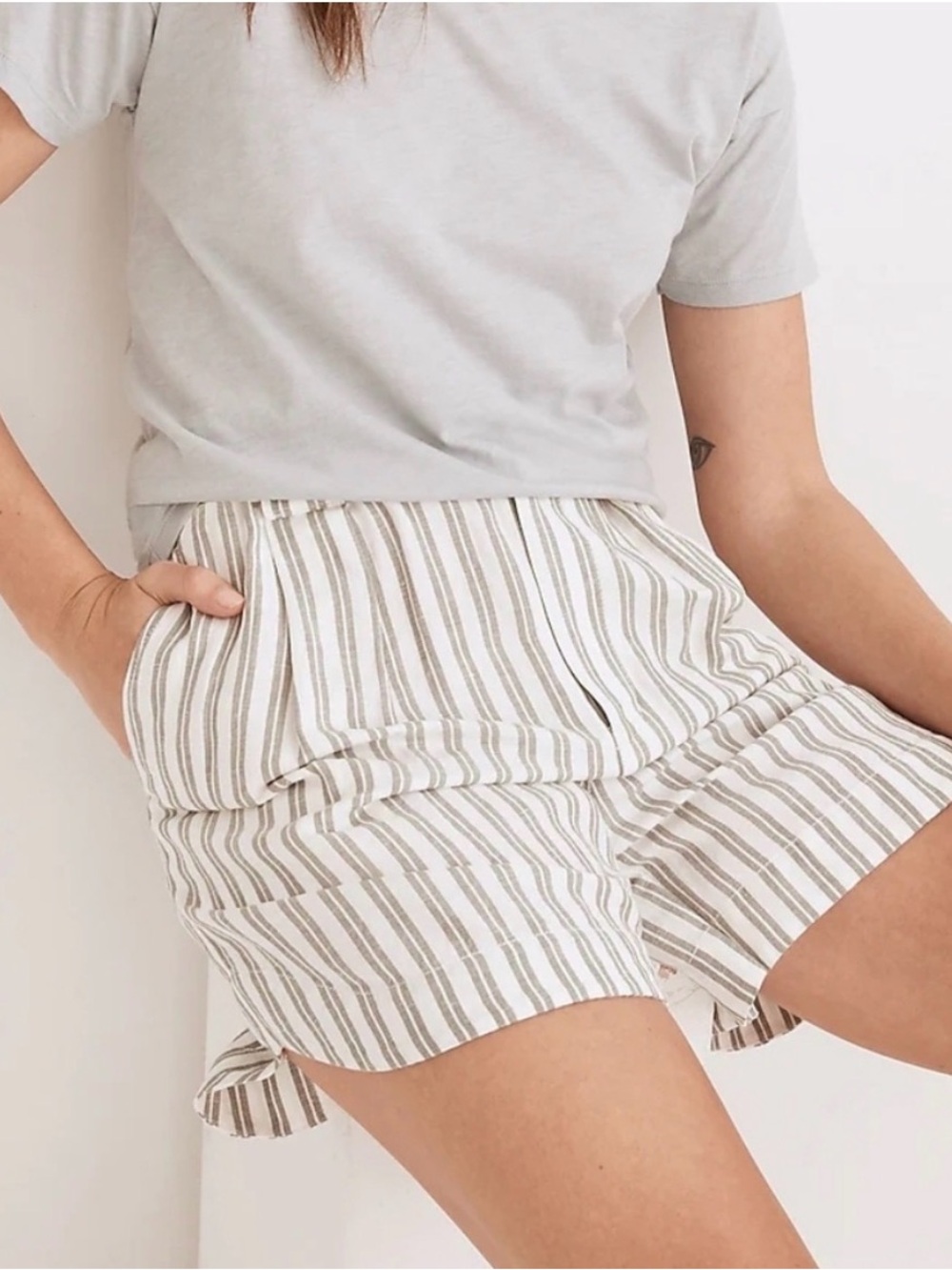 MADEWELL Linen Blend Curve Hem Shorts